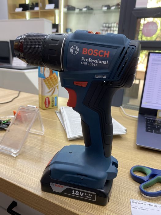 Шуруповерт Bosch GSR185-LI (p25)