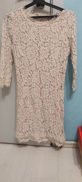 Дантелена рокля на h&m