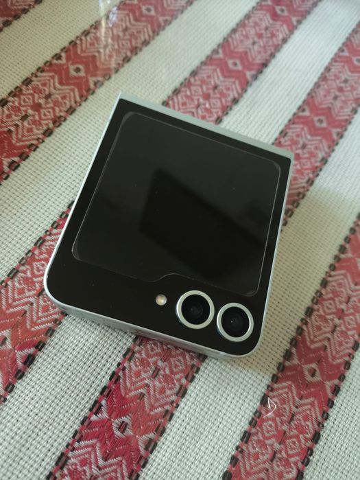 VAND/SCHIMB Samsung Galaxy Z flip 6 5g|256gb