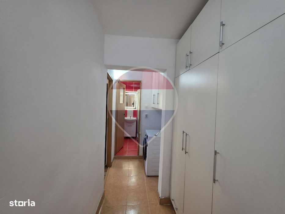 Apartament 4 camere decomandat etaj 2 centrala în zona Confectii