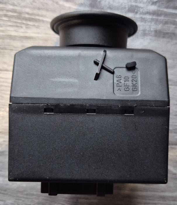 Контактна кутия,гълтач мерцедес W203