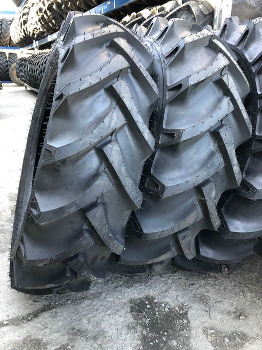 Anvelope marca MRL 12.4-28 cu 8 pliuri cauciucuri tractor FIAT spate