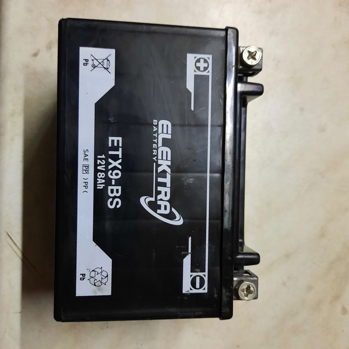 Акомулатор електра 12v 8ah