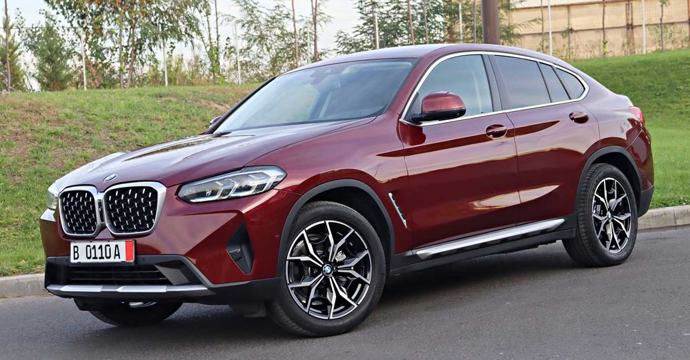 BMW X4 / 2023 / Facelift / G02 / 2.0 D 190 CP / X Drive / Faruri Laser/Camere 360 / Lane/Side/Piele/Ambientale / MildHYbrid