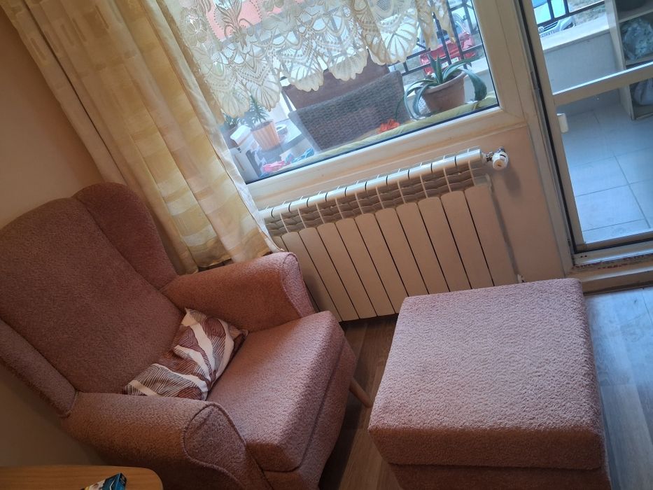 Комплект фотьойл и табуретка - цвят пепел от рози