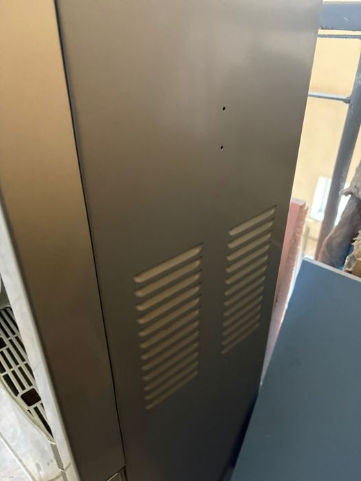 Куллер с нишей для охлаждения напитков