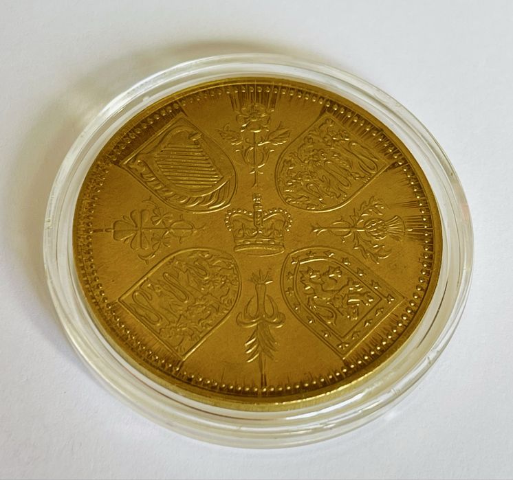 Монета - Замъка Уиндзор (Windsor Castle) 2013