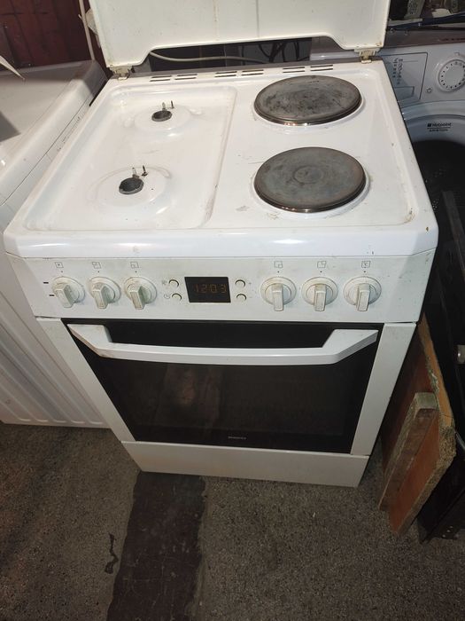 Сервизирана готварска печка