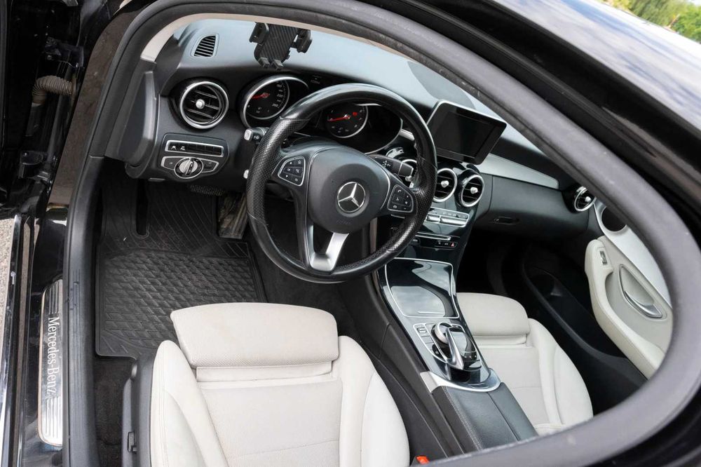 Mercedes Benz C180