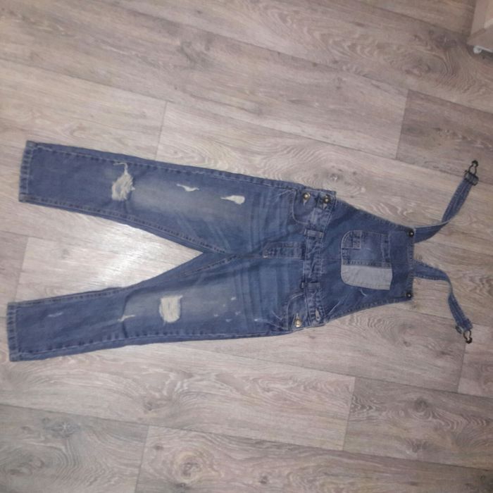 Джинсовый комбинезон