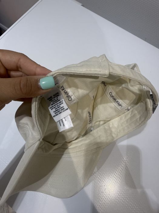 Продам кепку Calvin Klein