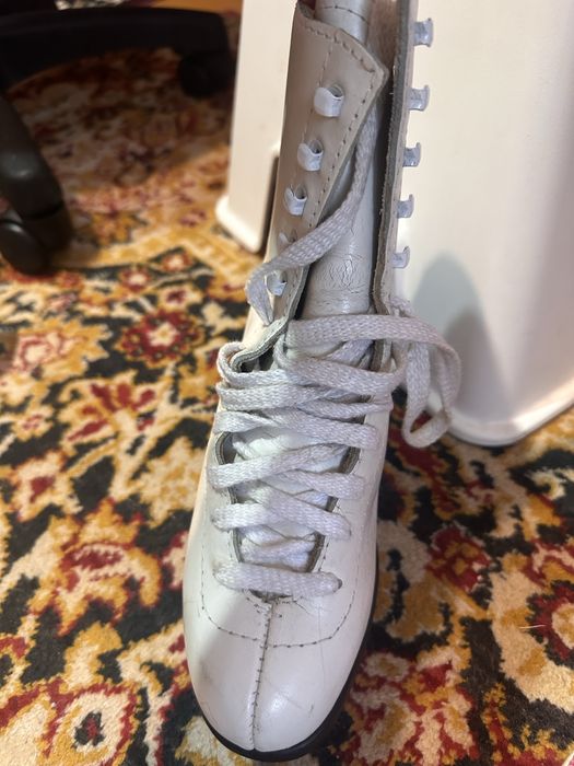 Коньки для фигурного катания