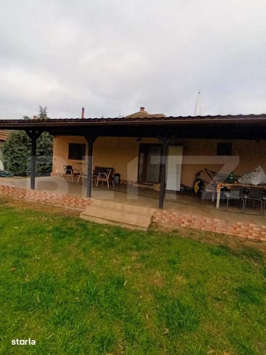 Vila la cheie, 1200 mp, Odoreu