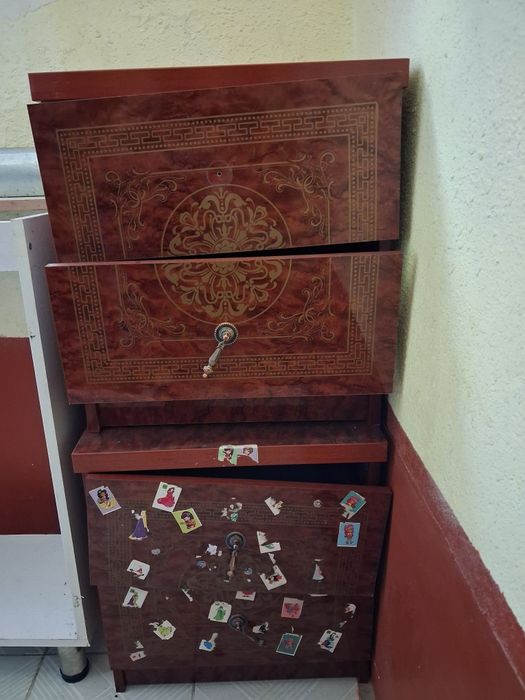Mebel sotaman srochno