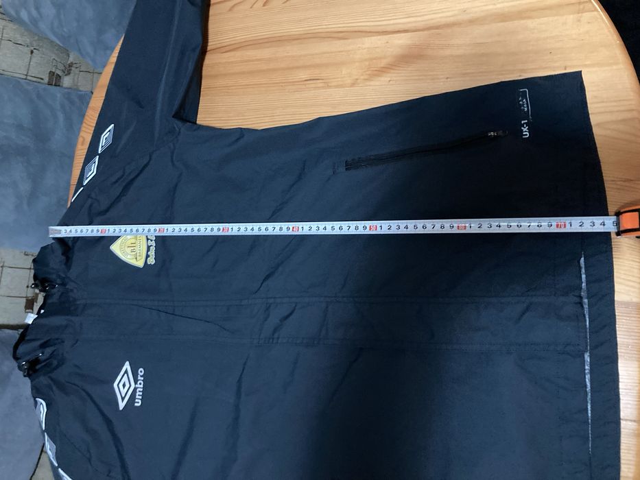 Мъжка оригинална ветровка Umbro