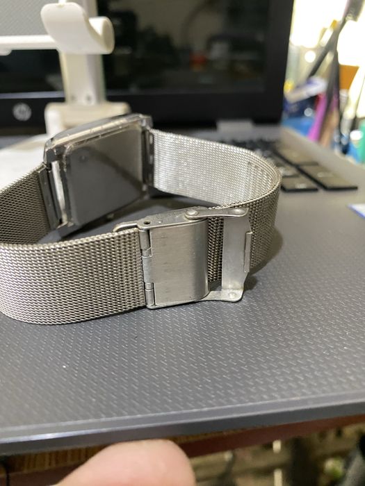 Часы Armani кварцевый механизм