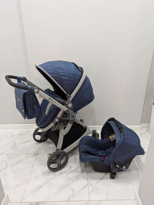 Срочно продается коляска 3в1