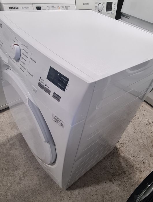 Сушилня с термопомпа AEG 7000 Series 7кг А+++