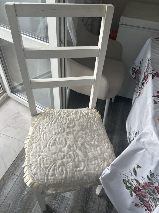 Продам стол для кухни