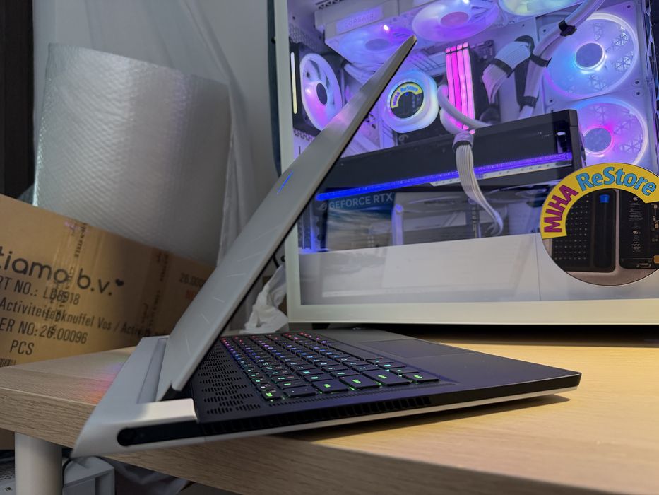 [9 zile power on, ca NOU] Laptop Gaming ALIENWARE X15 R1 i9-11900H RTX3070 32GB RAM 1TB SSD 15" FHD IPS 165Hz