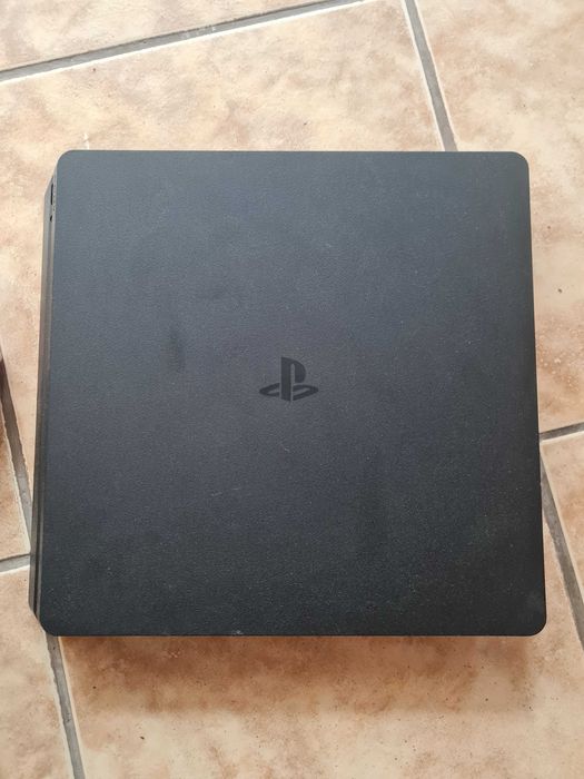 Ps4 slim 500gb с два джойстика