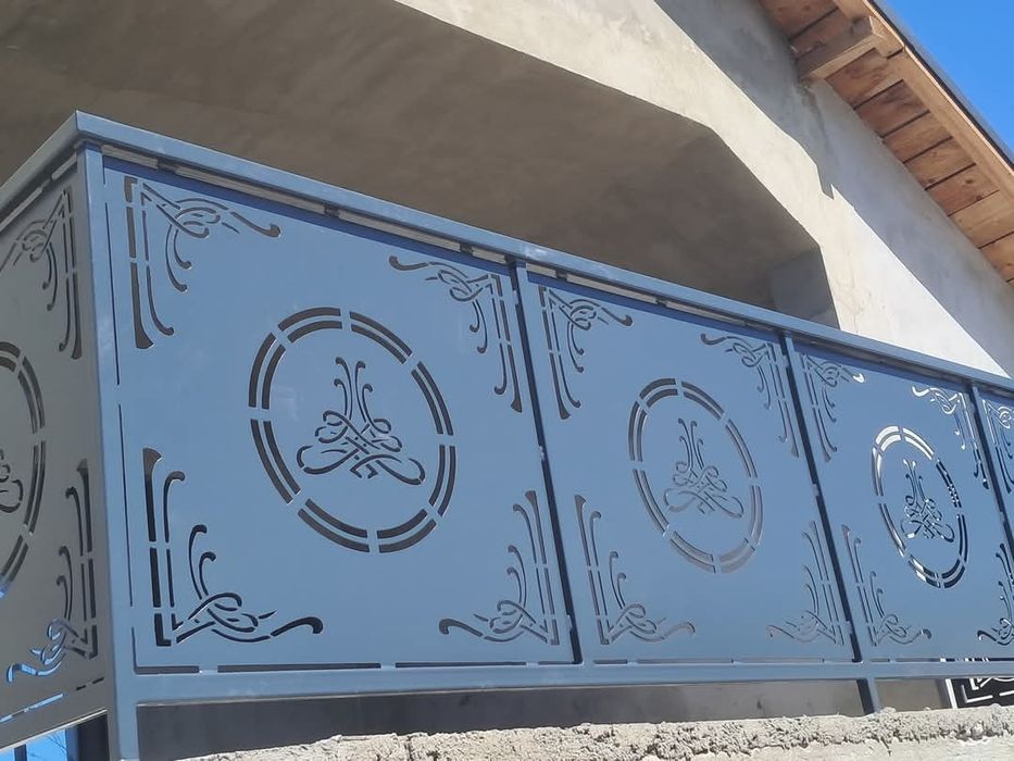 Porți din tablă decupată