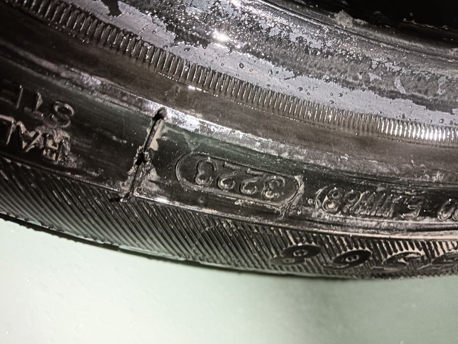 Срочно резина на 17