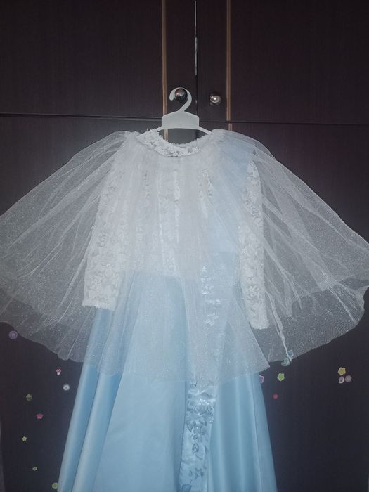 Нарядные платья на девочку