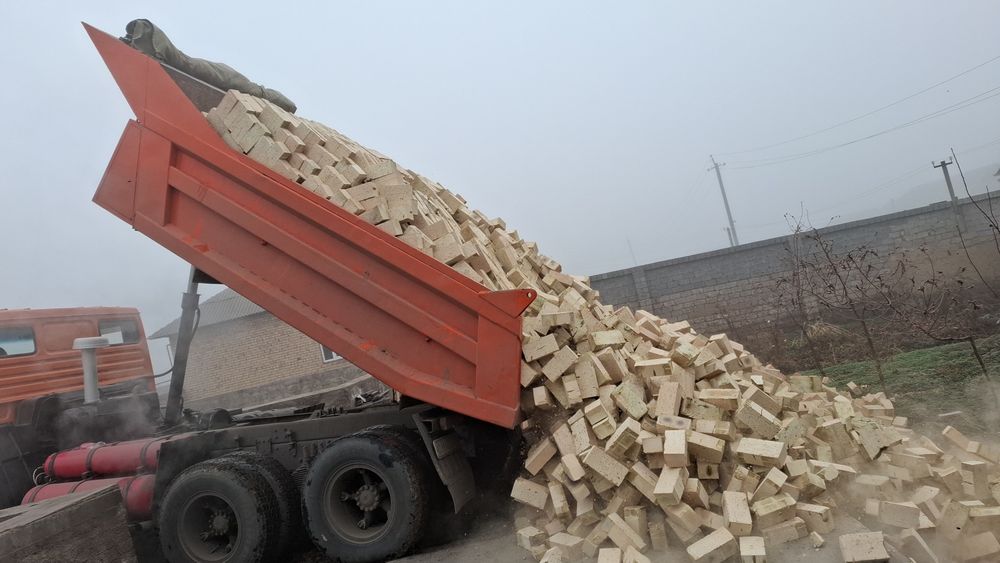 Keramika pishgan g'isht