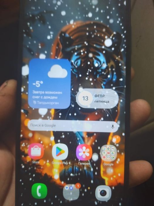 Продаю телефон самсунг А07