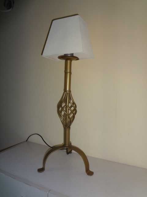 Стилна винтидж лампа