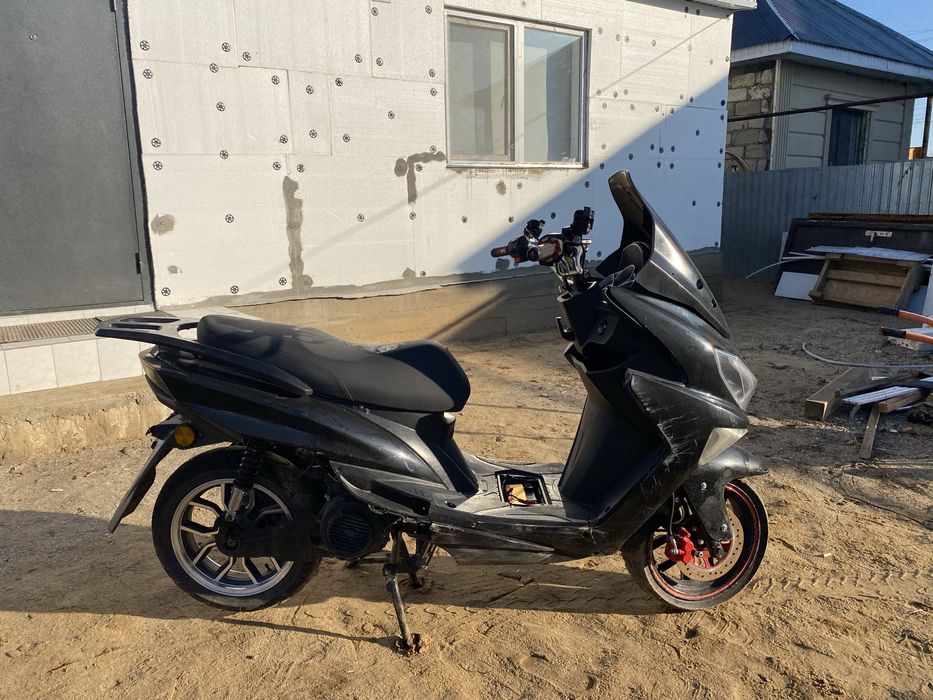 Мопед макси сатылады