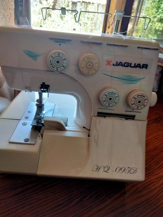 оверлок JAGUAR  HQ095D