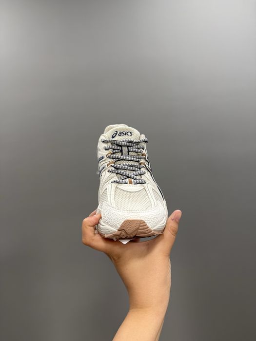 Asics Gel Kahana 8 White Blue