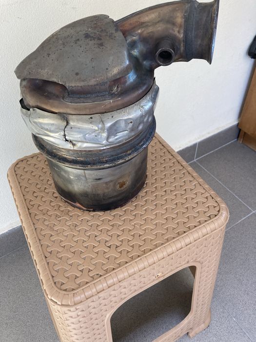 Filtru de particule Peugeot 3008 1,6 hdi cod motor 9hr ,2011