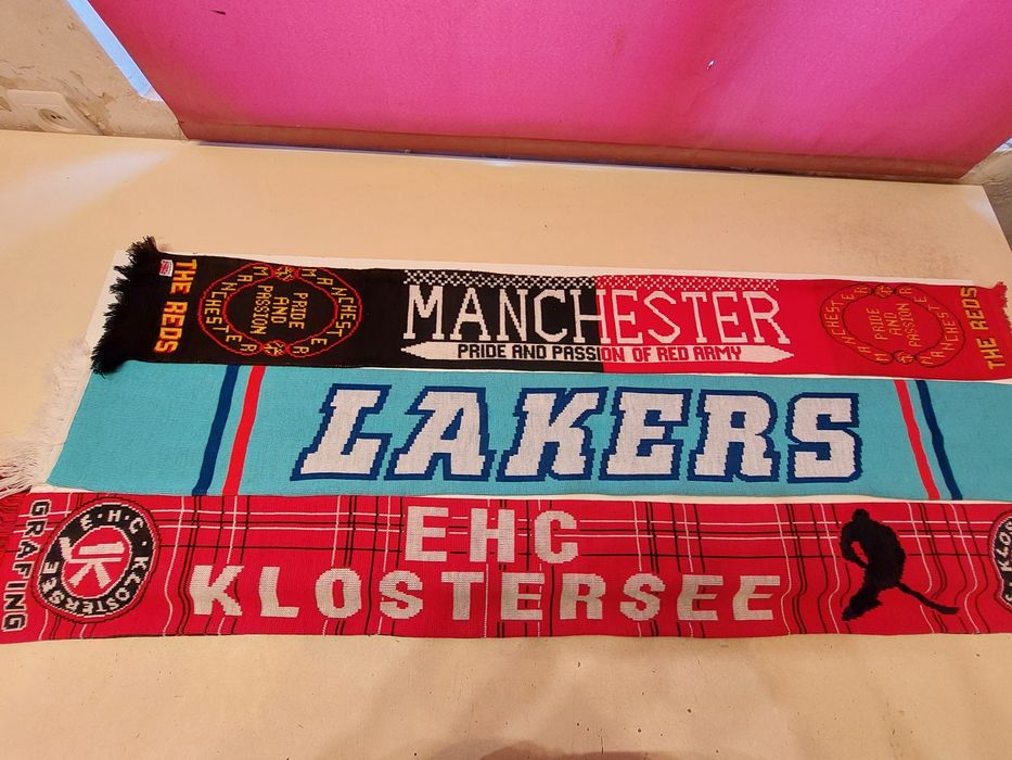 Fulare suporteri Manchester, Chelsea, Elveția, Lakers. Stare excelentă