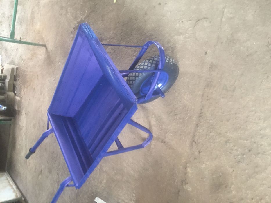 Qurilish va Uy-Ro'zg'or ishlari uchun aravalar Dastavka bor