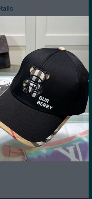Șapcă Burberry model 2026, 8 modele