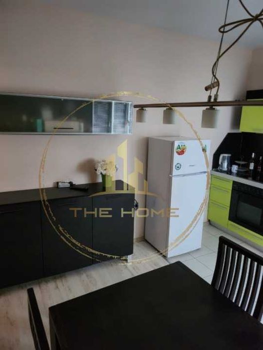 Дава се под наем Двустаен апартамент в Варна, Център - 70 кв.м за 511 € - Снимка #1