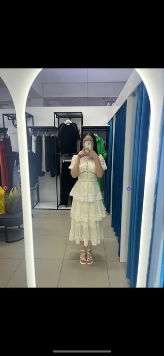 новые платья одевались только 1 раз