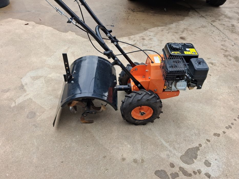 Продавам мотофреза