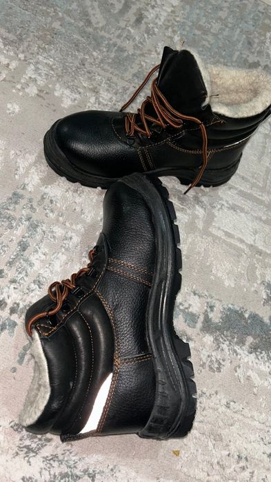 Спецобувь сатылады зимний