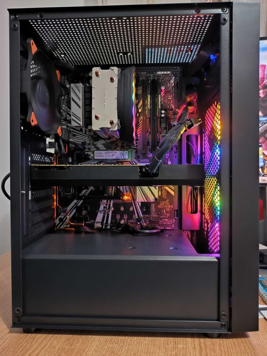 Unitate PC GAMING i5 9600KF 4.6Ghz/16GB DDR4/GTX1070 8GB GDDR5/SSD 256 NVMe/HDD 1TB