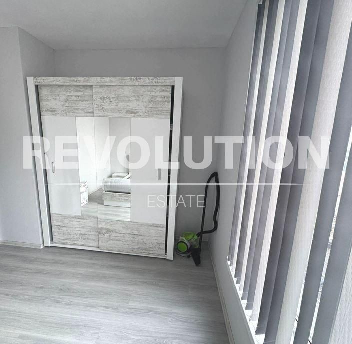 Дава се под наем Двустаен апартамент в Варна, Трошево - 65 кв.м за 648.21 € - Снимка #4