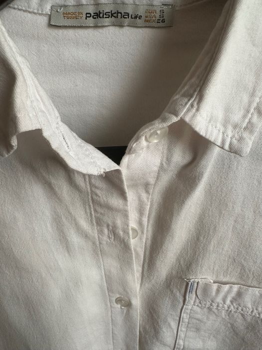 Бяла дамска риза