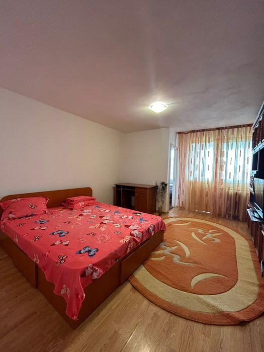 Garsoniera de închiriat
