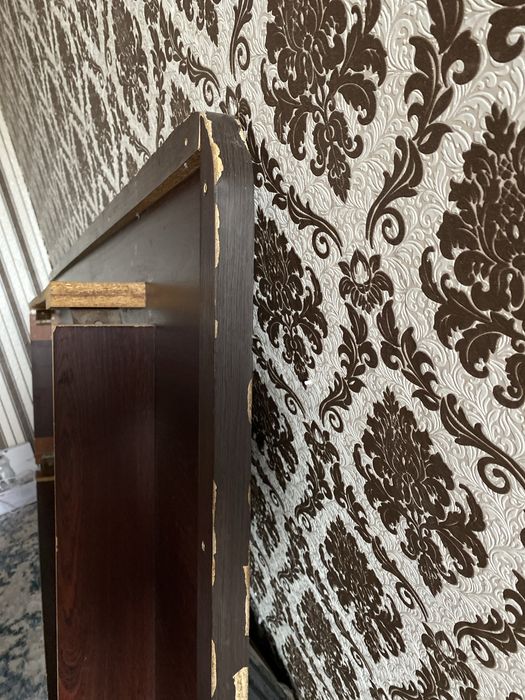 Стол сатылады срочно