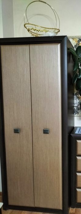 Продам стенку со шкафом в хорошем состоянии.