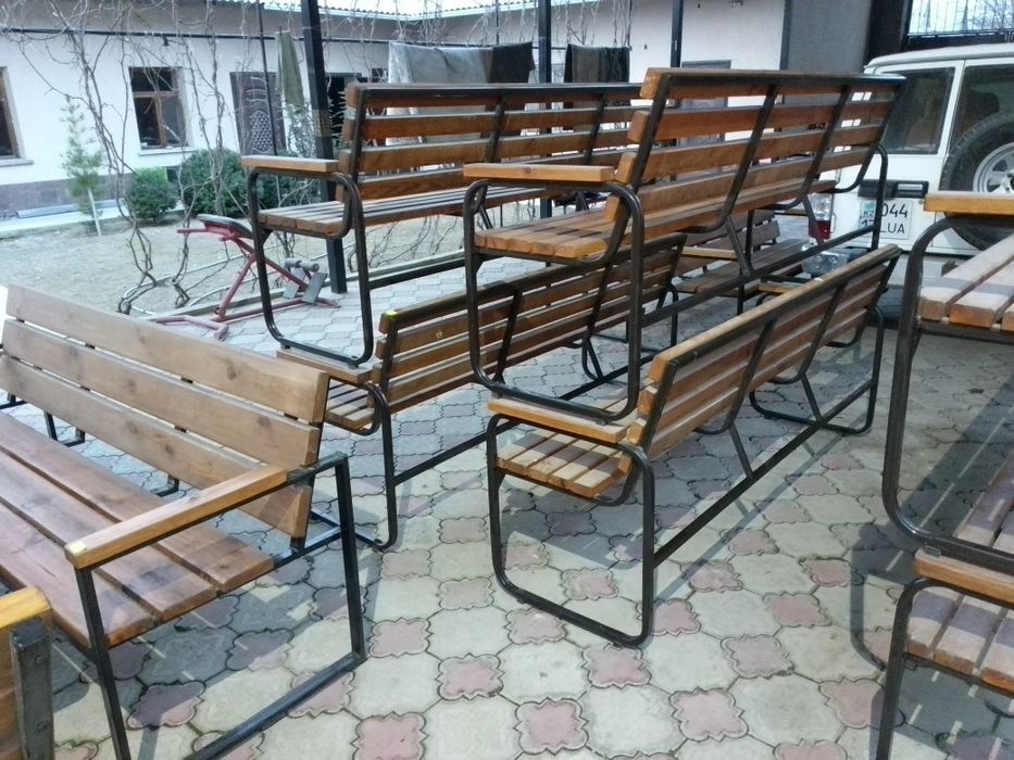 Скамейки, стол, кресла