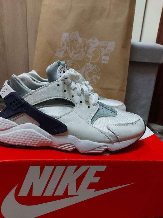 Маратонки нови Найк